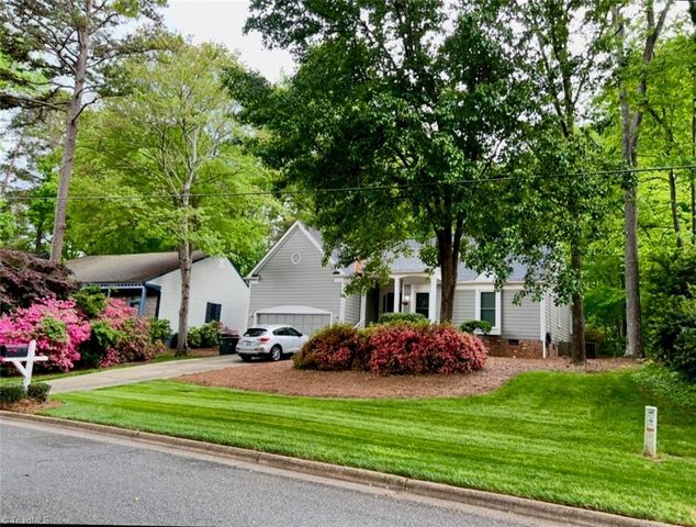 4702 Country Woods Lane, Greensboro, NC 27410