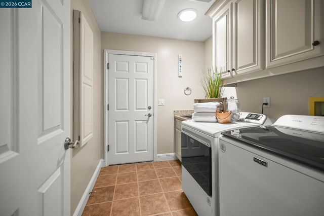 115 Moraga Way, Orinda, CA 94563