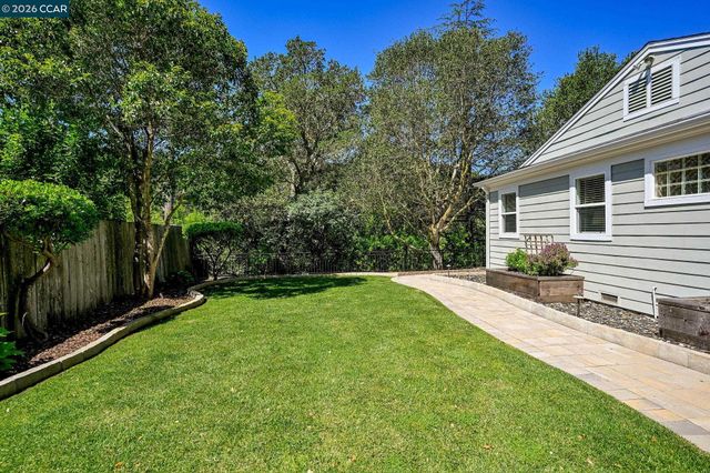 115 Moraga Way, Orinda, CA 94563