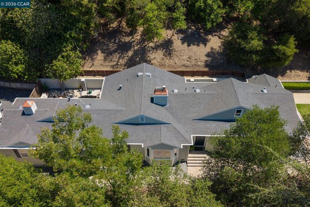 115 Moraga Way, Orinda, CA 94563