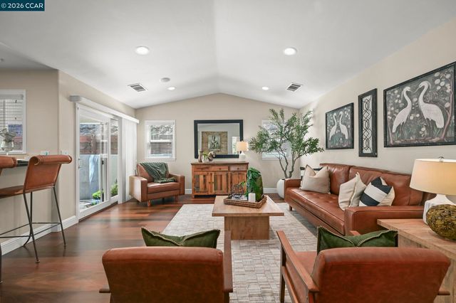 115 Moraga Way, Orinda, CA 94563