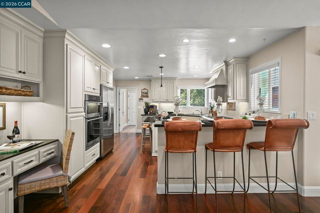 115 Moraga Way, Orinda, CA 94563