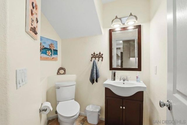 2704 Prato Ln, San Diego, CA 92108