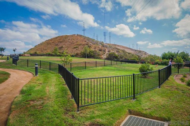 2704 Prato Ln, San Diego, CA 92108