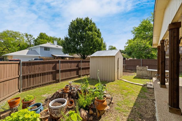 1865 Juniper Lane, Lewisville, TX 75077