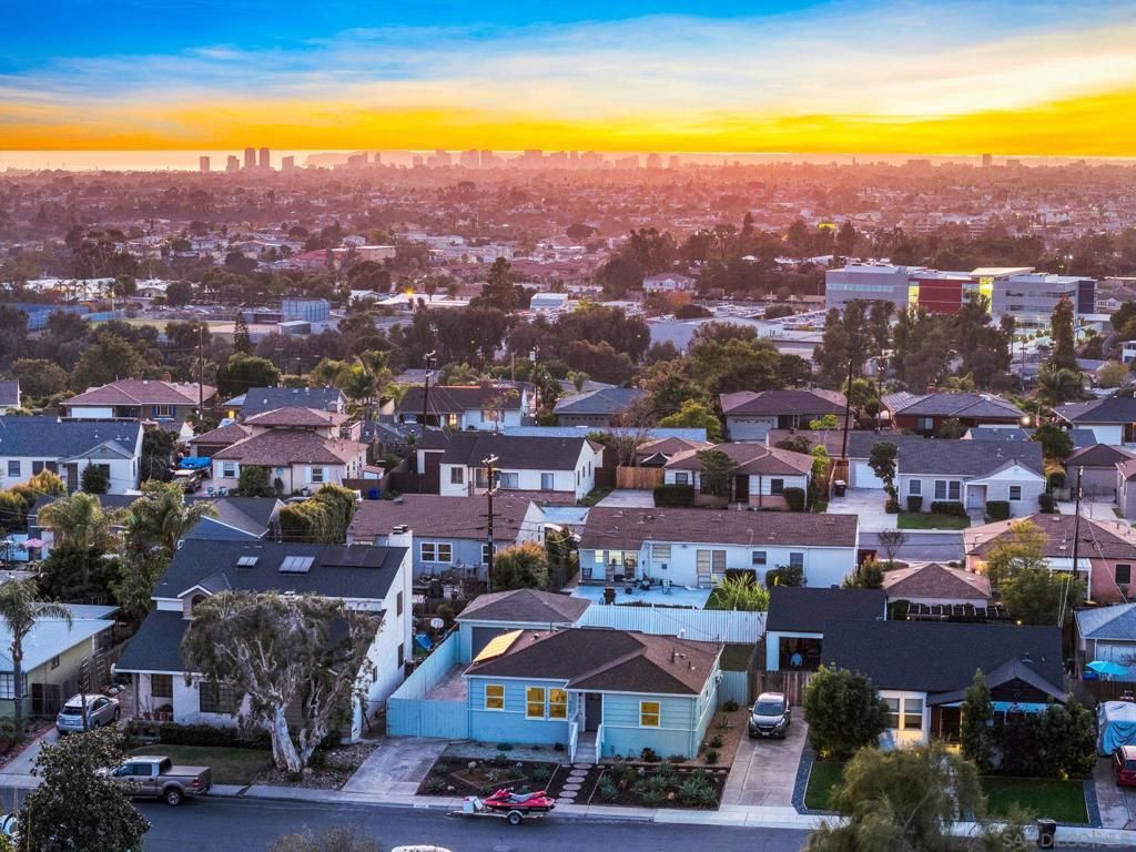 4220 E Overlook Dr, San Diego, CA 92115 — exterior