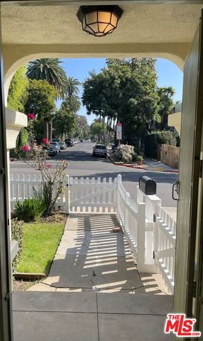 1163 N Genesee Avenue, West Hollywood, CA 90046