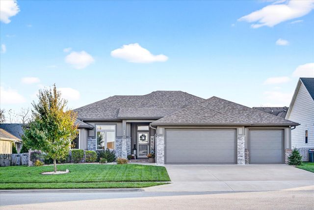 926 E Downshire Drive, Nixa, MO 65714