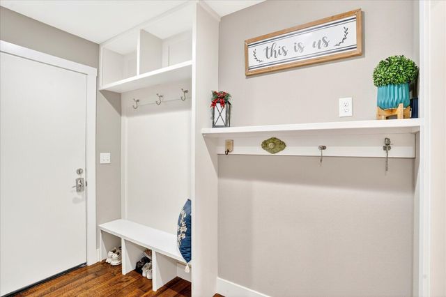 926 E Downshire Drive, Nixa, MO 65714