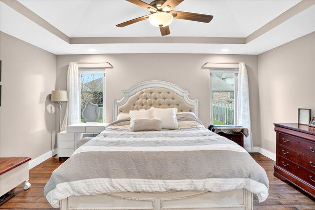 926 E Downshire Drive, Nixa, MO 65714