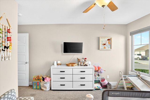 926 E Downshire Drive, Nixa, MO 65714