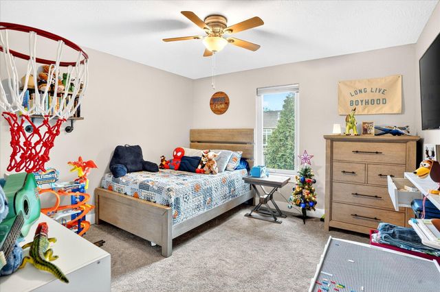 926 E Downshire Drive, Nixa, MO 65714