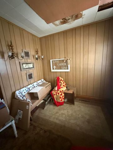 527 Olive Street, Carthage, MO 64836