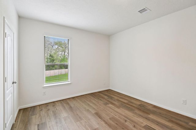 710 Appaloosa Meadow Drive, Magnolia, TX 77354