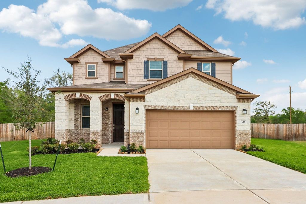 710 Appaloosa Meadow Drive, Magnolia, TX 77354