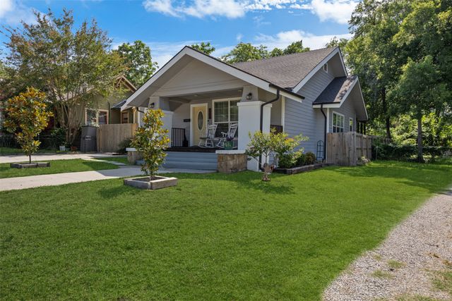 3208 Travis Avenue, Fort Worth, TX 76110