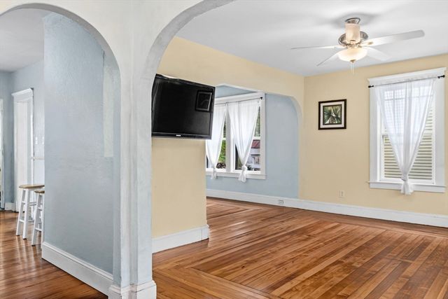 51 Francis Ave, Holyoke, MA 01040