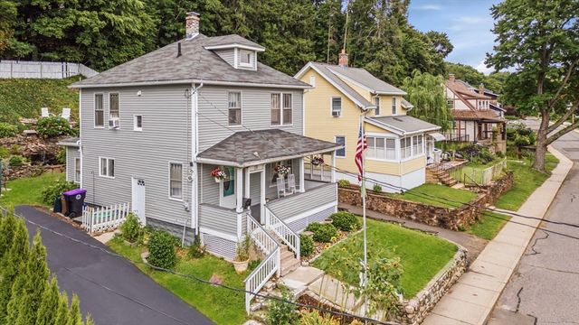 51 Francis Ave, Holyoke, MA 01040