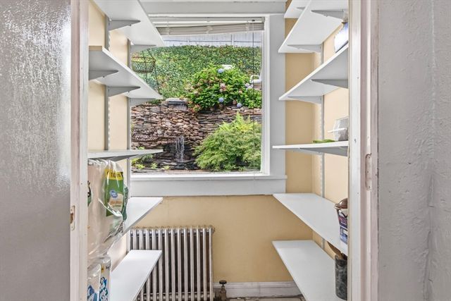 51 Francis Ave, Holyoke, MA 01040