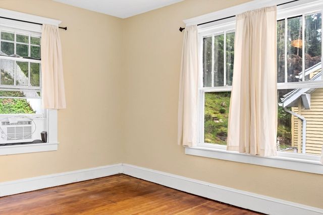 51 Francis Ave, Holyoke, MA 01040