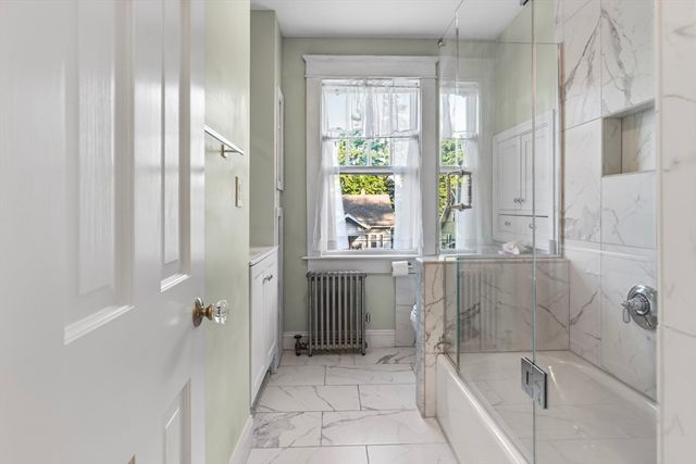 51 Francis Ave, Holyoke, MA 01040