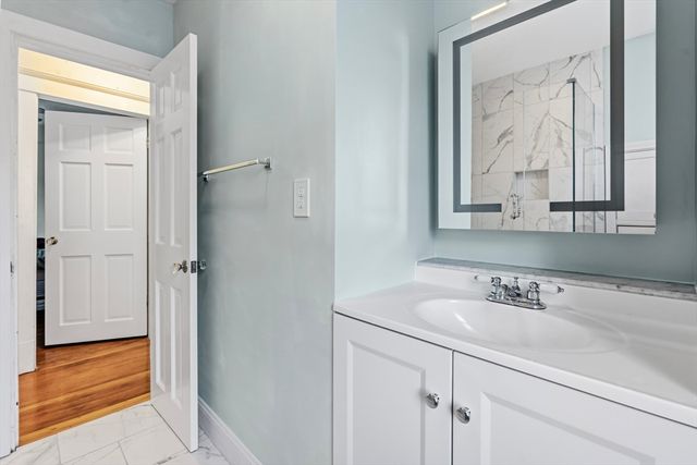 51 Francis Ave, Holyoke, MA 01040
