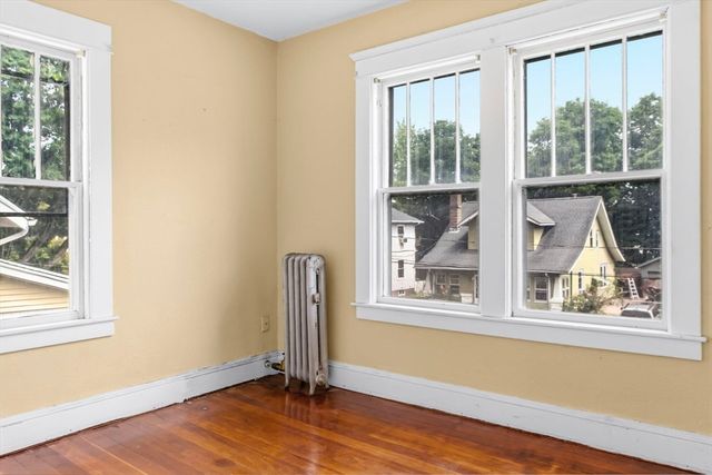 51 Francis Ave, Holyoke, MA 01040