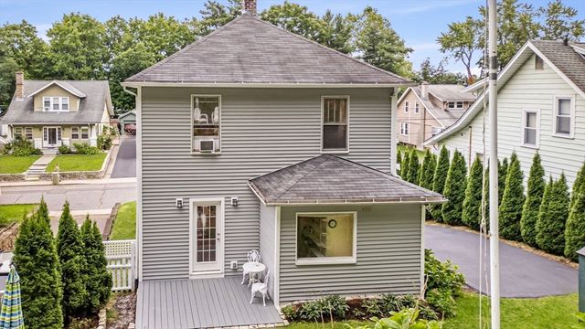 51 Francis Ave, Holyoke, MA 01040