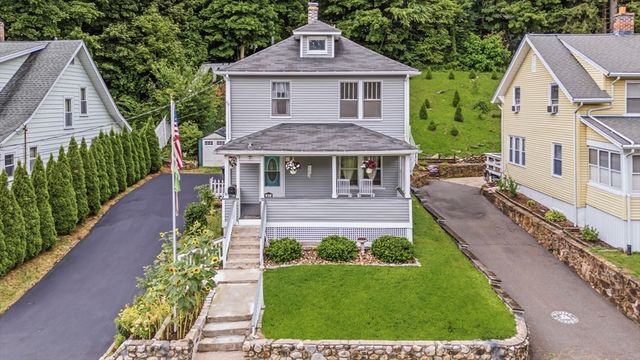 51 Francis Ave, Holyoke, MA 01040