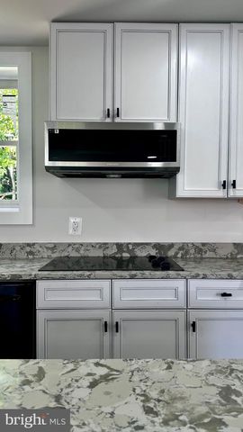 5241 MAIN ST, Stephens City, VA 22655