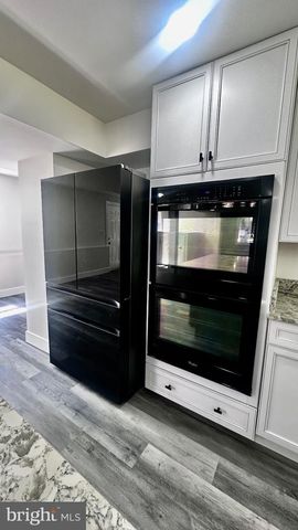 5241 MAIN ST, Stephens City, VA 22655