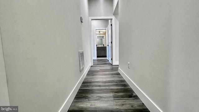 5241 MAIN ST, Stephens City, VA 22655