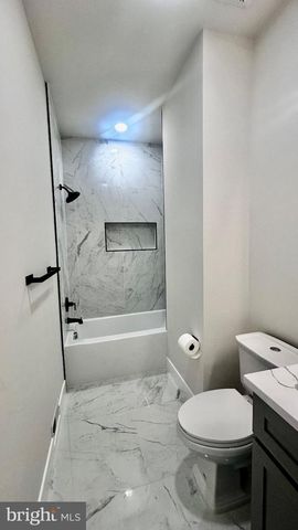 5241 MAIN ST, Stephens City, VA 22655