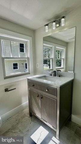 5241 MAIN ST, Stephens City, VA 22655