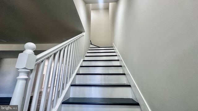 5241 MAIN ST, Stephens City, VA 22655