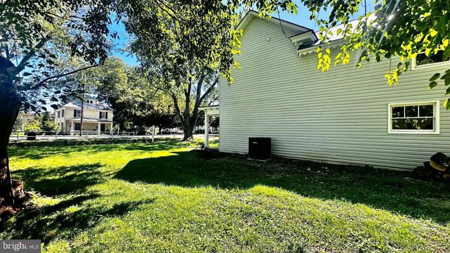 5241 MAIN ST, Stephens City, VA 22655