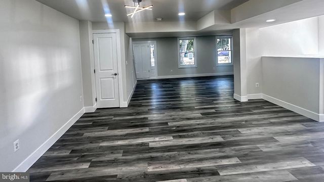 5241 MAIN ST, Stephens City, VA 22655