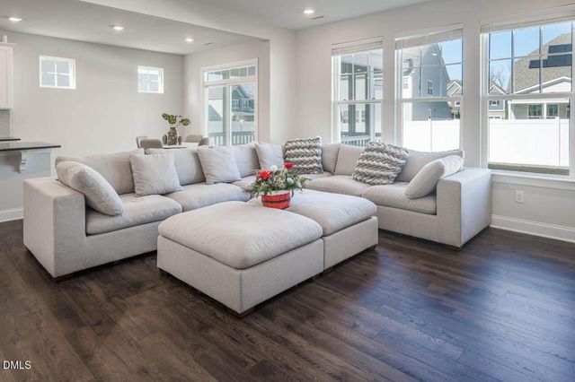 336 Faxton Way, Holly Springs, NC 27540