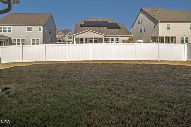 336 Faxton Way, Holly Springs, NC 27540