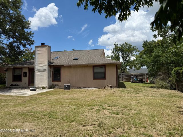 4442 HUNTINGTON FOREST Boulevard, Jacksonville, FL 32257