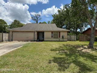 4442 HUNTINGTON FOREST Boulevard, Jacksonville, FL 32257