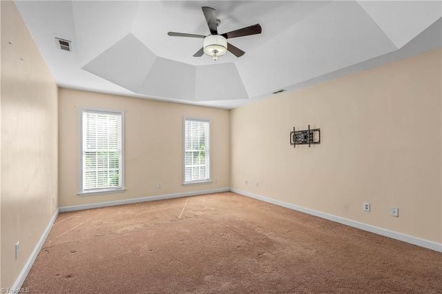 604 Doe Run Drive, Kernersville, NC 27284