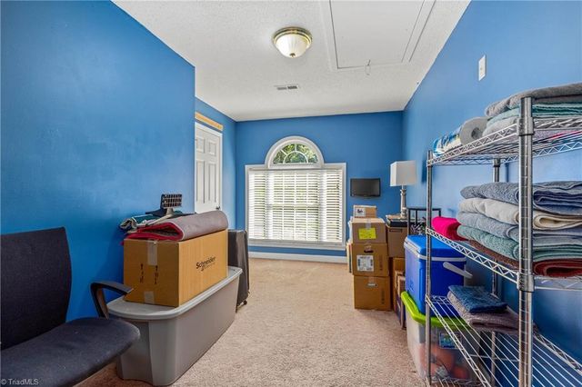 604 Doe Run Drive, Kernersville, NC 27284