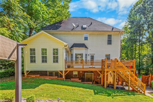 604 Doe Run Drive, Kernersville, NC 27284