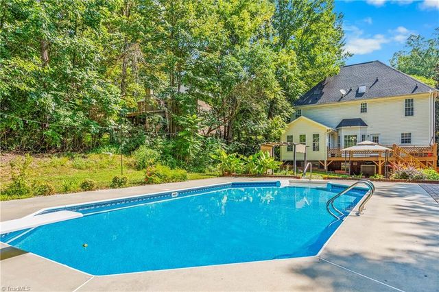 604 Doe Run Drive, Kernersville, NC 27284