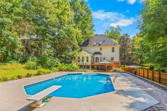 604 Doe Run Drive, Kernersville, NC 27284