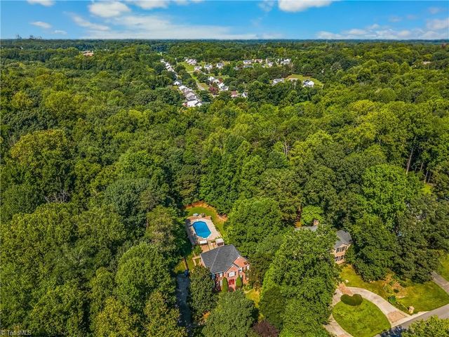604 Doe Run Drive, Kernersville, NC 27284