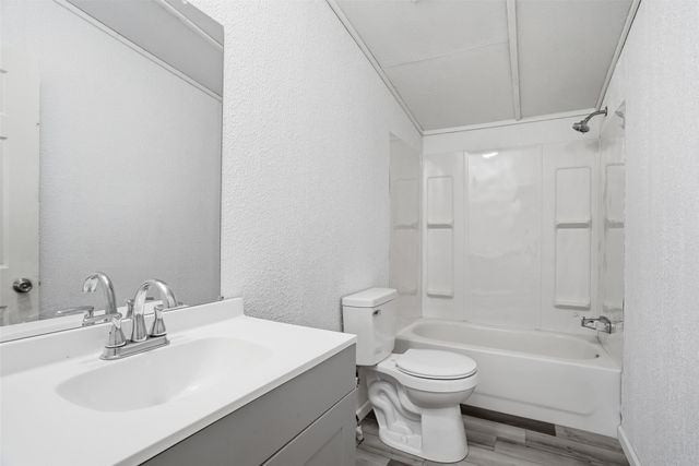 114 Sunset Acres Court, Granbury, TX 76048