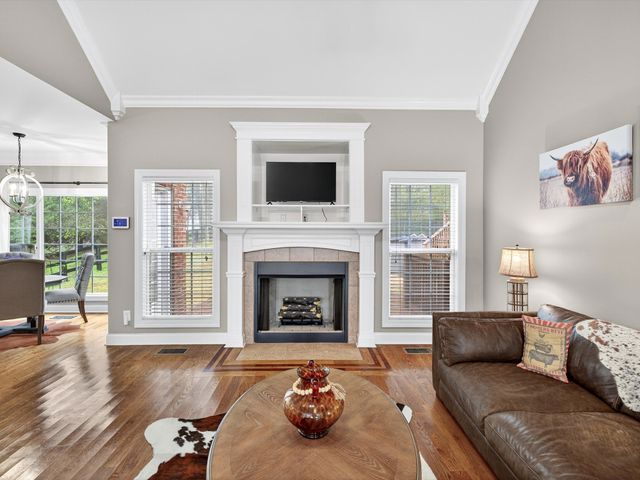 1363 Standing Stone Cir, Columbia, TN 38401