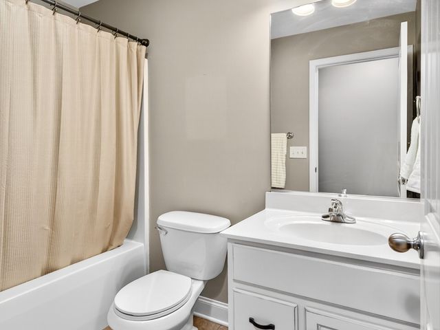 1363 Standing Stone Cir, Columbia, TN 38401